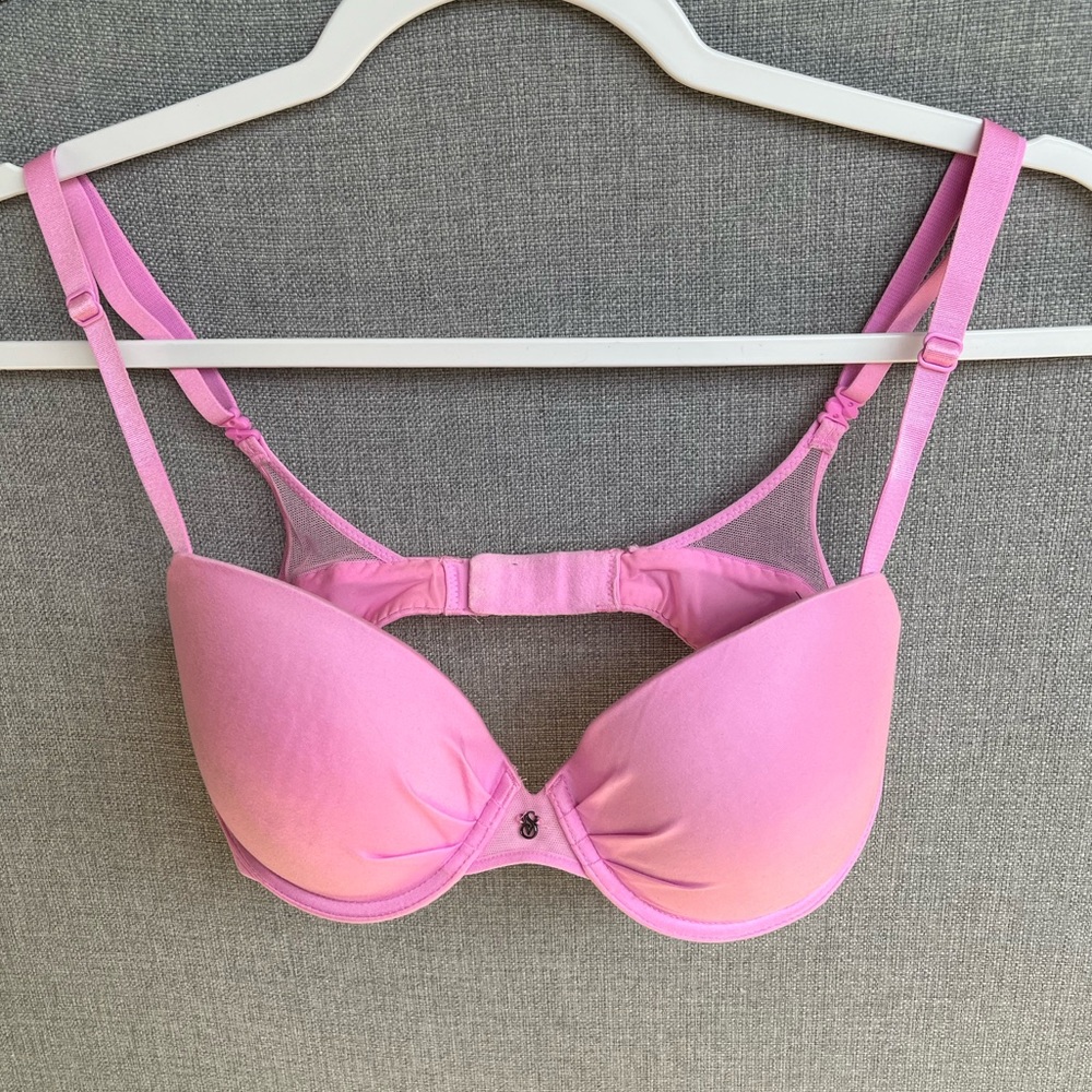 Fabulous by Victoria’s Secret Pink Lined Demi Bra, 32D